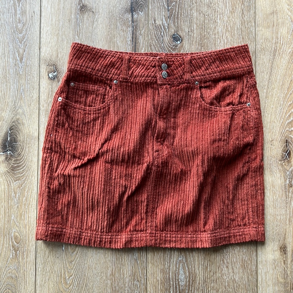 BDG Urban outfitters burnt orange corduroy skirt size medium